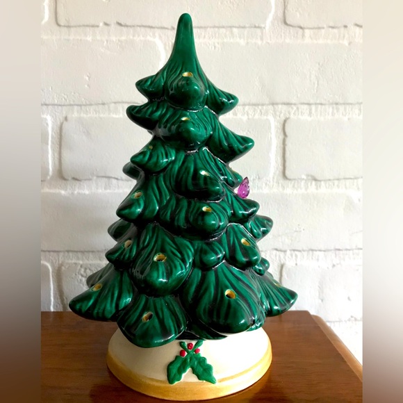 Other - VTG sapin de Noël en céramique 9 pouces